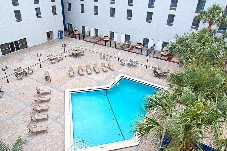 pool